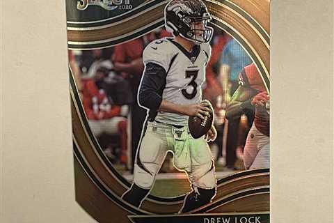 2020 Panini Select Drew Lock Field Level Die-Cut Bronze /355 Broncos #327