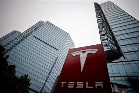 Tesla and Chinese automakers sign ceasefire after price war – •