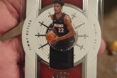 2021-22 Panini Crown Royale JIMMY BUTLER Knights of the Round Table Jersey HEAT