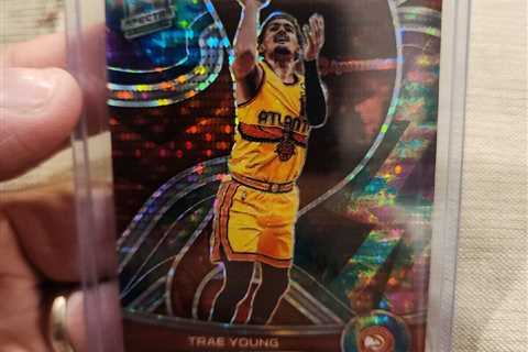 2021-22 Panini Spectra Trae Young Celestial Prizm Variation 78/99 Hawks