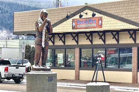 Vandals rip off horn from Alpenhorn Man statue in Smithers