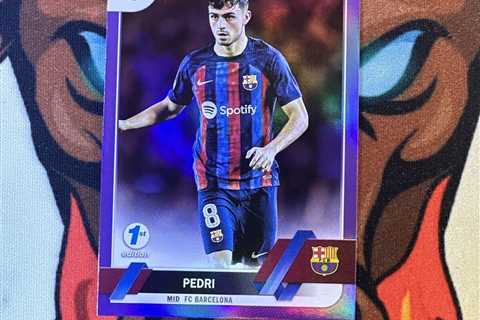 Pedri Purple /30 2022-23 Topps UEFA Club Competitions 1st Edition Barcelona #136