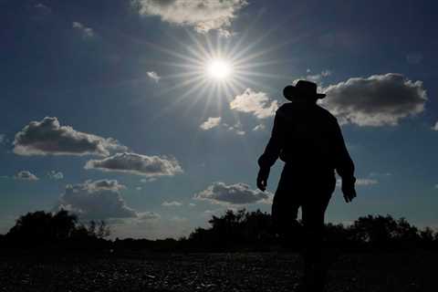 From Phoenix to Austin, Weeks of ‘Brutal’ Heat Stagger the Southwest