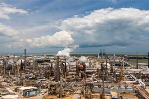 Texas Bets on Undersea Carbon Capture, Despite Concerns