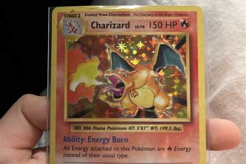 SELLING Charzard 2016 HOLO