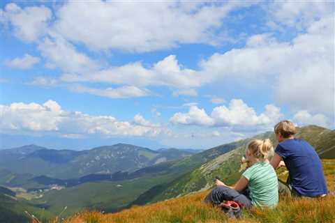 Cloudspotter Gavin Pretor-Pinney talks with Vail Symposium about the science — and wonder — of cloud patterns