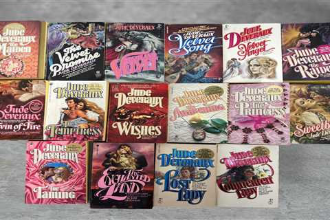 Lot of 16 POCKET HISTORICAL ROMANCE PAPERBACK BOOKS JUDE DEVERAUX