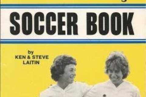 The Worlds 1 Best Selling Soccer Book - Paperback By Ken Laitin - GOOD