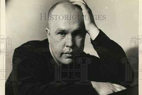 1946 Press Photo Max White, author of best selling novel In The Blazing Light