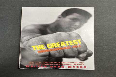 THE GREATEST MUHAMED ALI NY Times Best Selling Author by WALTER DEAN MYERS Focus