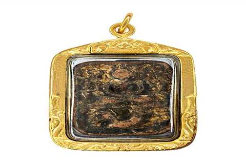 Best Sell ! Phra Somdej LP Pan Thai Amulet Sacred Magic Talisman Lucky Gold Case