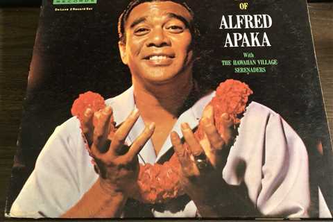 VINYL LP...ALFRED APAKA -BEST OF DECCA 2-REC SET GATED COVER Selling 1- LP Only