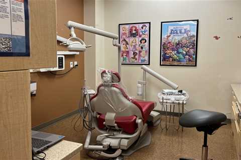 Doctors Take On Dental Duties to Reach Low-Income and Uninsured Patients