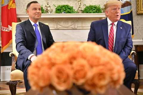 Trump dines with Polish president in New York