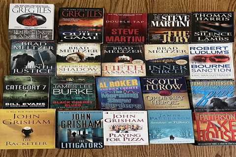 Lot of 20 Suspense/Mystery/Thriller Fiction Paperbacks Best Selling Authors