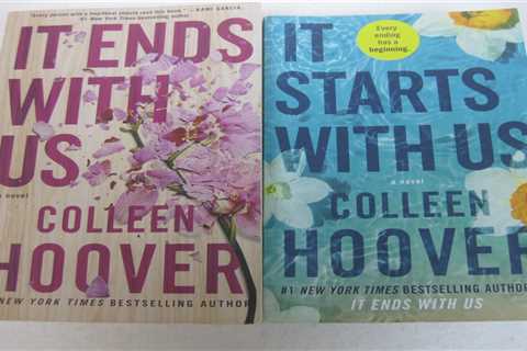 Colleen Hoover Lot 2 Paperbacks It Ends with Us + It Starts with Us