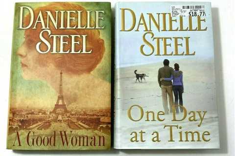 Danielle Steel  International Best Selling Author  Lot of 2 Books