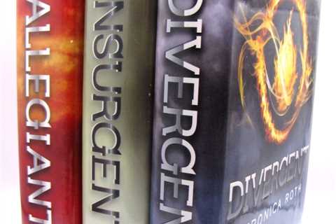 DIVERGENT Series Lot of 3 Matched Set of HARDCOVER Books  Veronica Roth