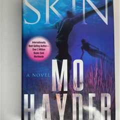 Skin By Mo Hayder Hardcover Best-Selling Author Blue Cover With Dust Jacket