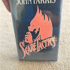 SCARE TACTICS by JOHN FARRIS.  1st Edition HC/DJ, 1988.  Horror. Nice copy.