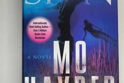 Skin By Mo Hayder Hardcover Best-Selling Author Blue Cover With Dust Jacket