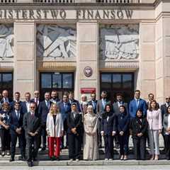 UAE launches strategic financial dialogue with Poland – •