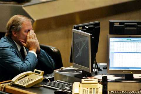 Famous economist names 5 indicators that suggest the US economy is on the verge of a recession