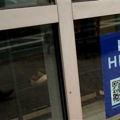 US labor market is at its lowest in 2.5 years; labor market still tight