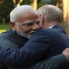 Putin welcomes Modi in Moscow with high commitment to Russia and India