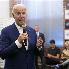 “It's time to come together”: Biden urges Democratic lawmakers to stay in the race for the 2024 presidential election