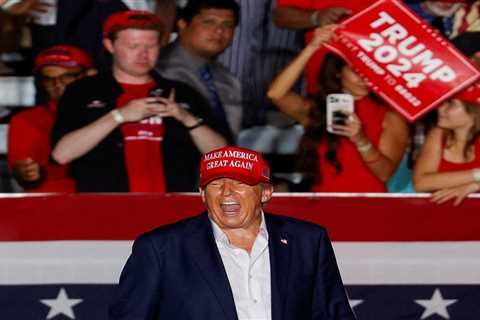 Russia favors Trump's victory in the 2024 election, says US intelligence | News on the US election 2024