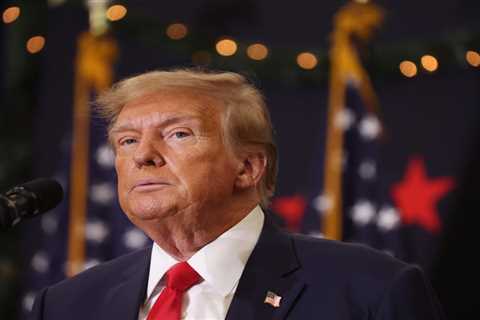 Hey! Let's leave behind everything that makes America America by voting for Donald Trump! • Florida Phoenix