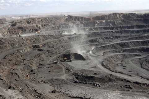 New mineral discovery at world’s largest rare earth mine – •